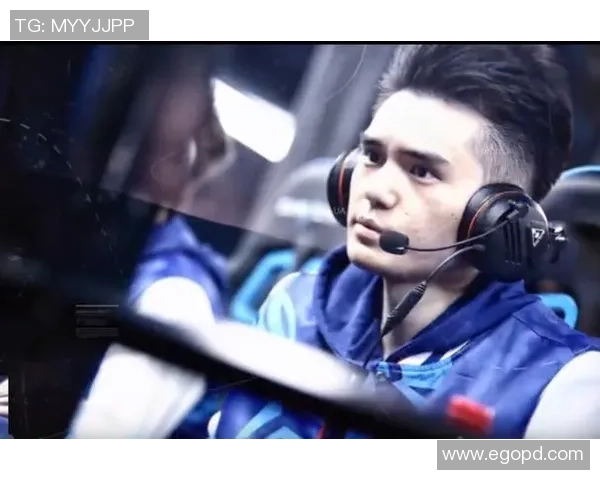 从职业电竞选手到人气主播Sccc的成功转型之路揭秘